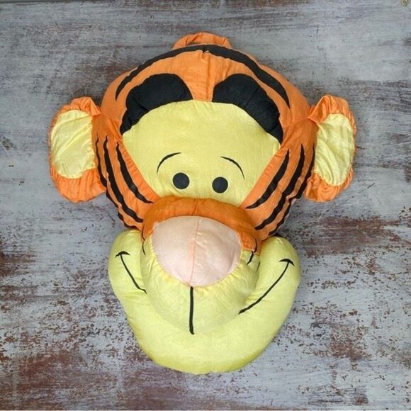 Vintage Disney’s Winnie the Pooh Tigger 90s plush stuffed head nursery puffalump - Picture 1 of 6